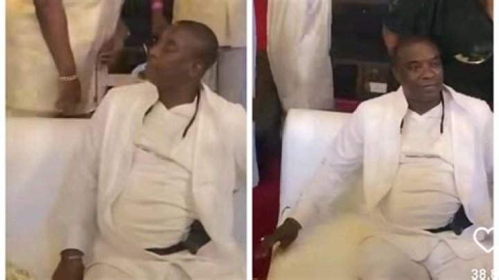 
‘Always guarded because of his enemies – Reactions as Kwam 1 is spotted with gun at an event 
