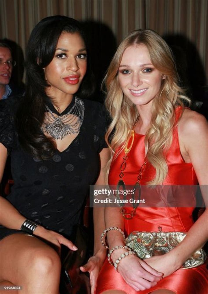 
Alyssa Julya Smith Height, Weight, Net Worth, Age, Birthday, Wikipedia, Who, Nationality, Biography 