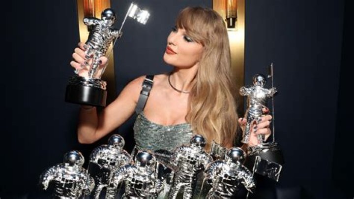 
Did Taylor Swift Win a Grammy? How Taylor Swift Made Grammy History With ‘All Too Well’ 