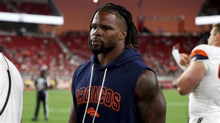 
Dre Greenlaw Height, Weight, Net Worth, Age, Birthday, Wikipedia, Who, Instagram, Biography 