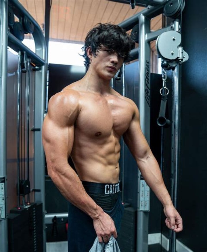 Gabe Deutsch Height, Weight, Net Worth, Age, Birthday, Wikipedia, Who, Nationality, Biography