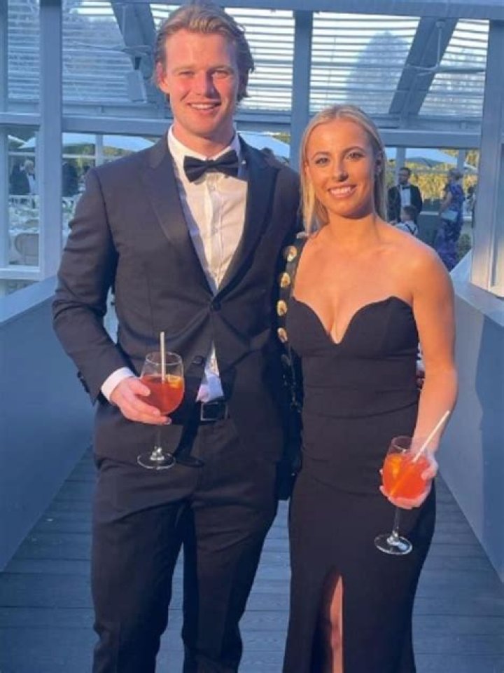 Heather Fogarty Height, Weight, Net Worth, Age, Birthday, Wikipedia, Who, Instagram, Biography