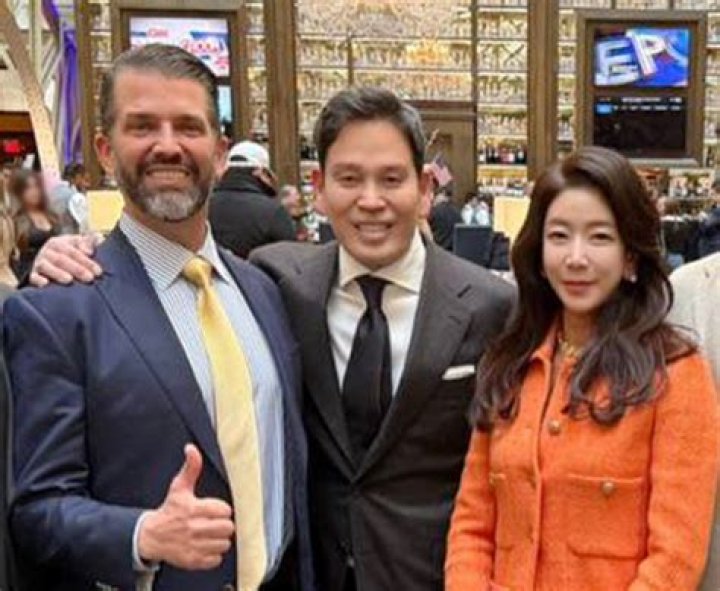 
Is G-Dragon dating Shinsegae Group chairwoman’s granddaughter? Company reps staunchly deny rumors 