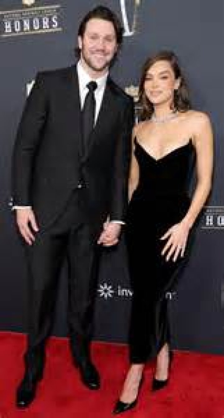 
Is Josh Allen Engaged? Who is Josh Allen Engaged To? Who is Josh Allen Girlfriend? 