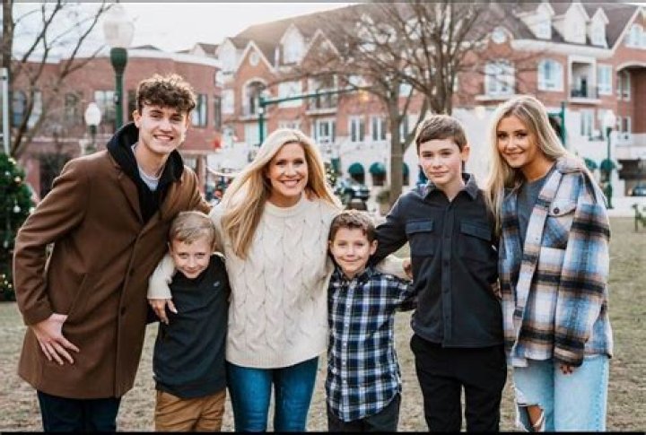 Is Kim Adams still Jeffrey Daudert’s wife? In 2022, Her Husband And Children