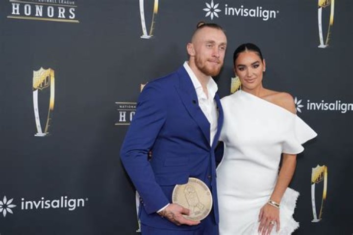 
Is Tory Kittles Married to Wife? Is he dating a girlfriend? 