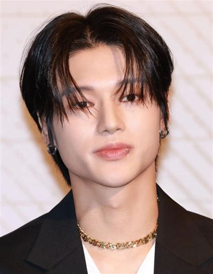 Jung Wooyoung Height, Weight, Net Worth, Age, Birthday, Wikipedia, Who, Nationality, Biography