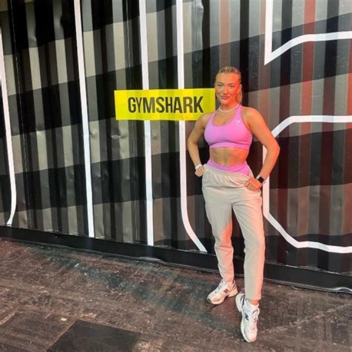 
Madison Marsh Height, Weight, Net Worth, Age, Birthday, Wikipedia, Who, Nationality, Biography 