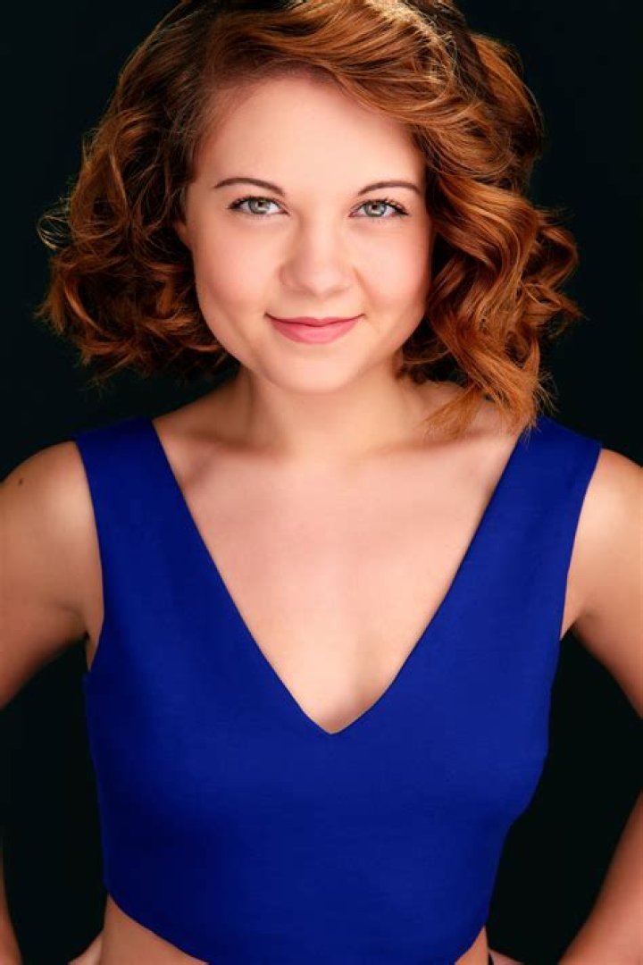 
Mallory Low Height, Weight, Net Worth, Age, Birthday, Wikipedia, Who, Nationality, Biography 