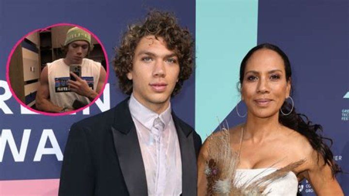 
Noah Becker Height, Weight, Net Worth, Age, Birthday, Wikipedia, Who, Nationality, Biography 