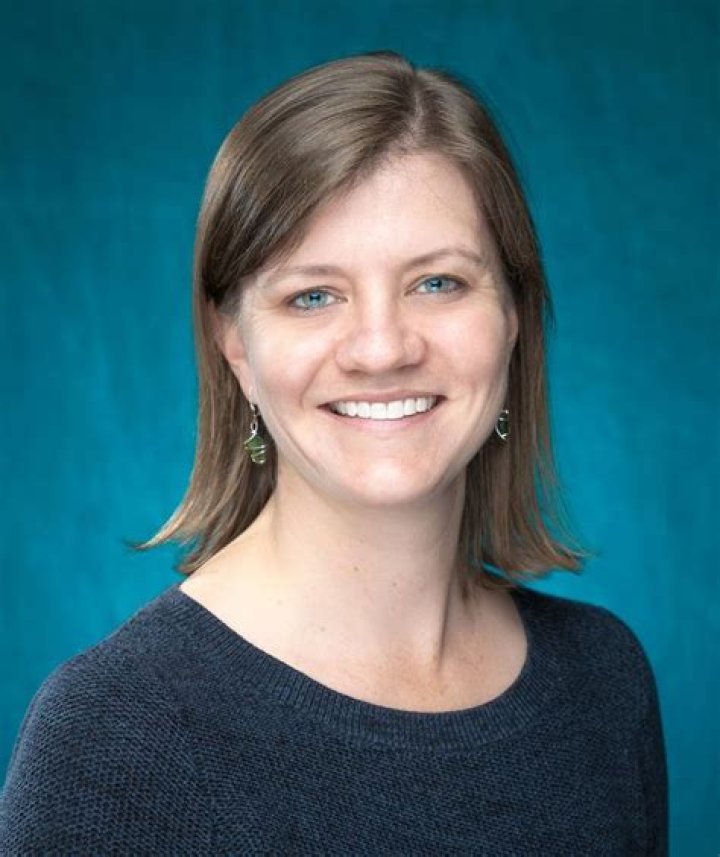 Noelle E Parker Height, Weight, Net Worth, Age, Birthday, Wikipedia, Who, Nationality, Biography