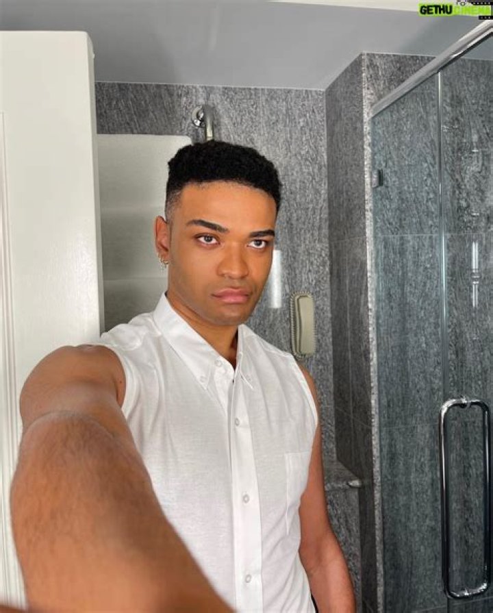 Owen Thiele Height, Weight, Net Worth, Age, Birthday, Wikipedia, Who, Nationality, Biography