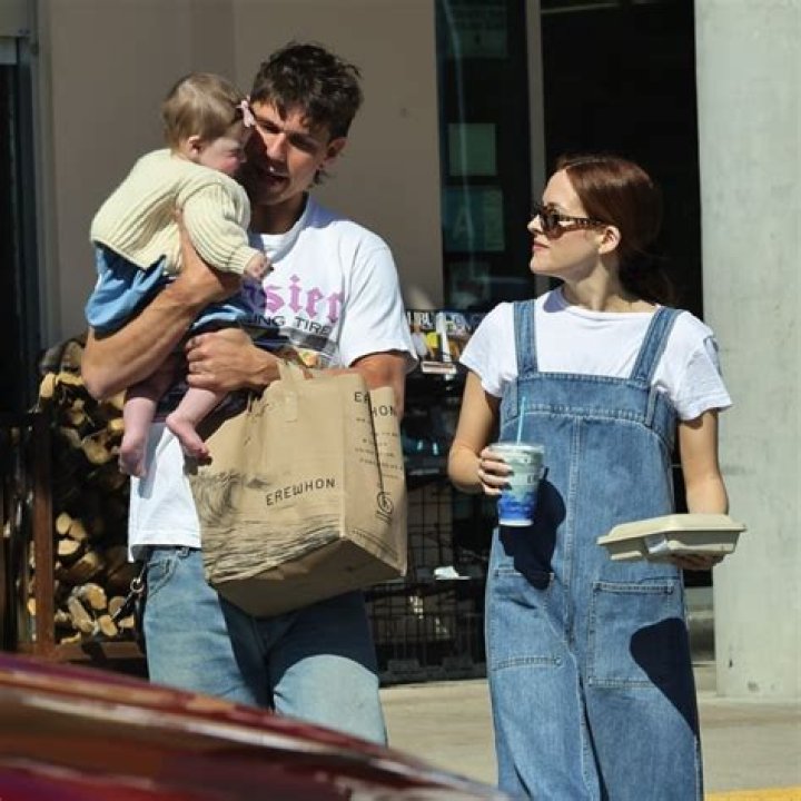 
Riley Keough Husband Ben Smith-Petersen And Family Members 