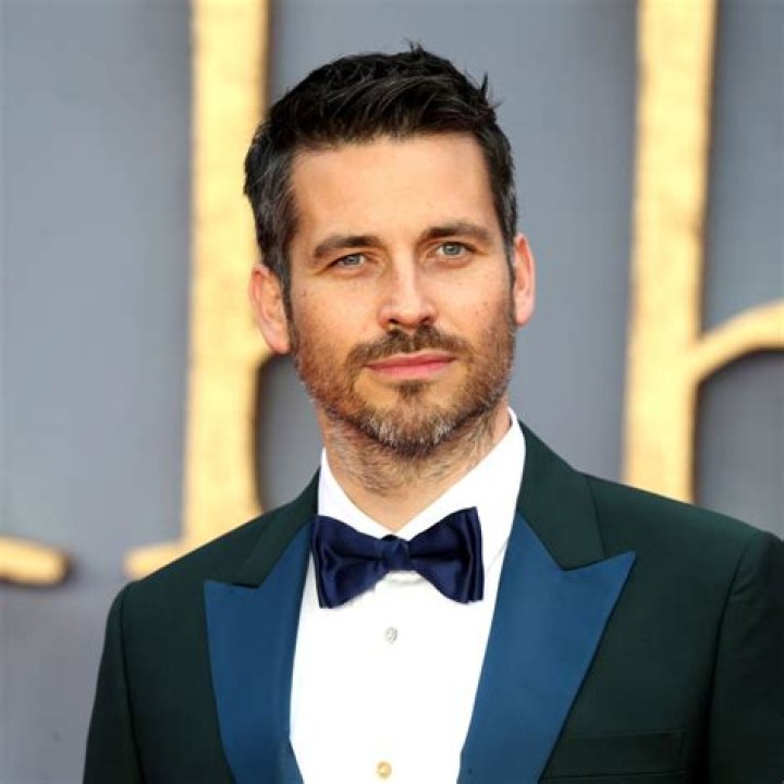 
Robert James Collier Height, Weight, Net Worth, Age, Birthday, Wikipedia, Who, Nationality, Biography 