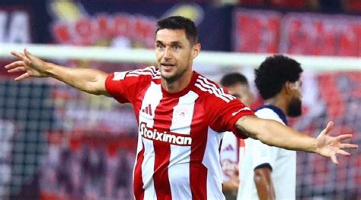 
Roman Yaremchuk Height, Weight, Net Worth, Age, Birthday, Wikipedia, Who, Nationality, Biography 