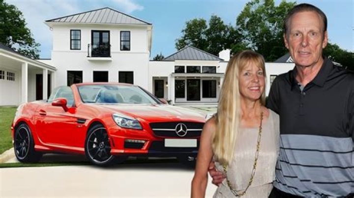 
Samantha Barry Net Worth, Age, Birthday, Wikipedia, Who, Nationality, Biography 