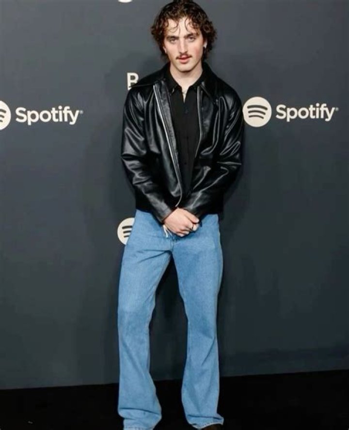 Shaun Benson Height, Weight, Net Worth, Age, Birthday, Wikipedia, Who, Instagram, Biography