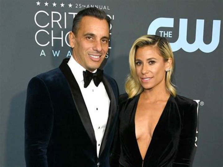 
The Truth About Sebastian Maniscalco’s Wife Lana Gomez 