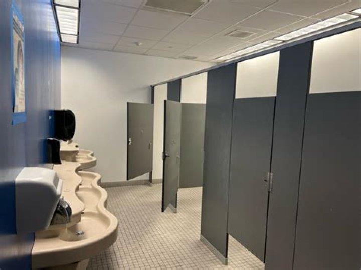 What happened to Felicia Loalbo Melendez? Bullied 11-year old New Jersey girl found in school bathroom