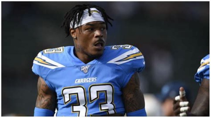 Who Is Derwin James Girlfriend? Dating History Of American Football Safety In A Frame!