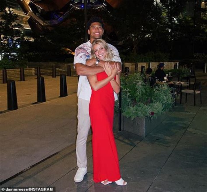 
Who Is Kyle Hamilton Girlfriend- Reese Damm? Meet The Couple On Instagram 